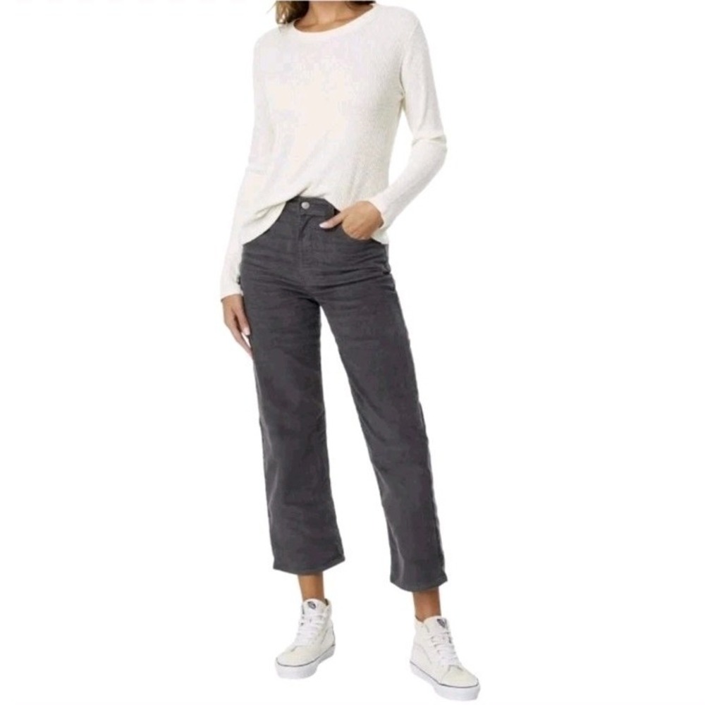 PB. Levi's Women's Ultra-High Rise Ribcage Straight Jean - Blackened Pearl 26